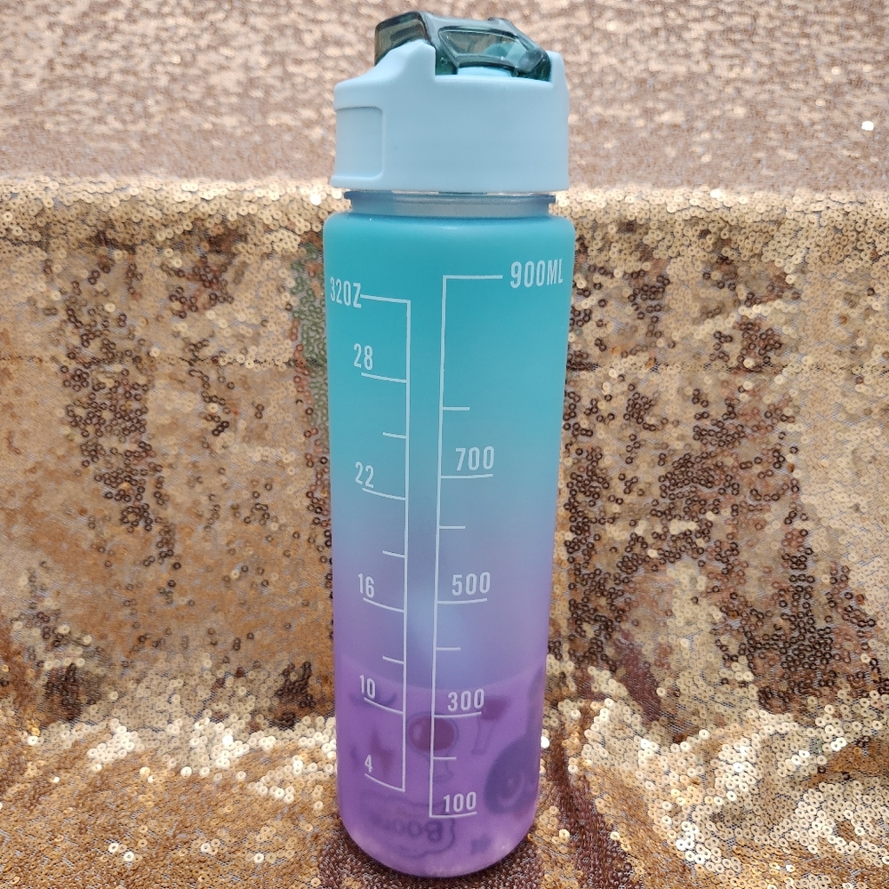 Purple to Blue Gradient 32 Ounce Motivational Flip Top Water Bottle